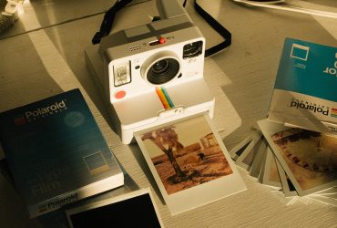 Polaroid 1000 Camera