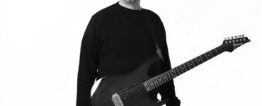James from the band Kiss is Kill