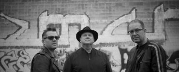 The three members of the band Monody
